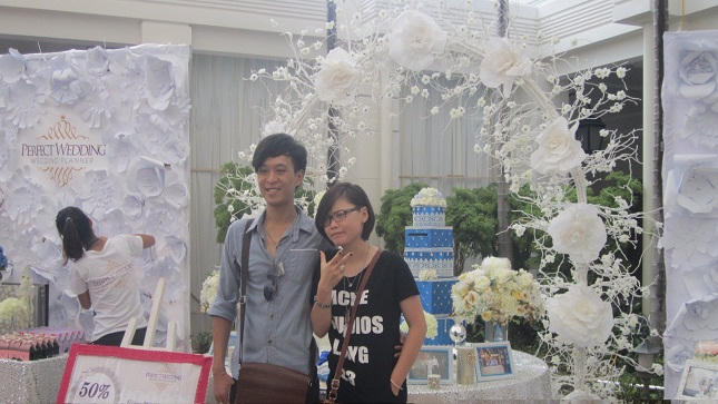  Ra mắt áo cưới kỷ lục Việt Nam	